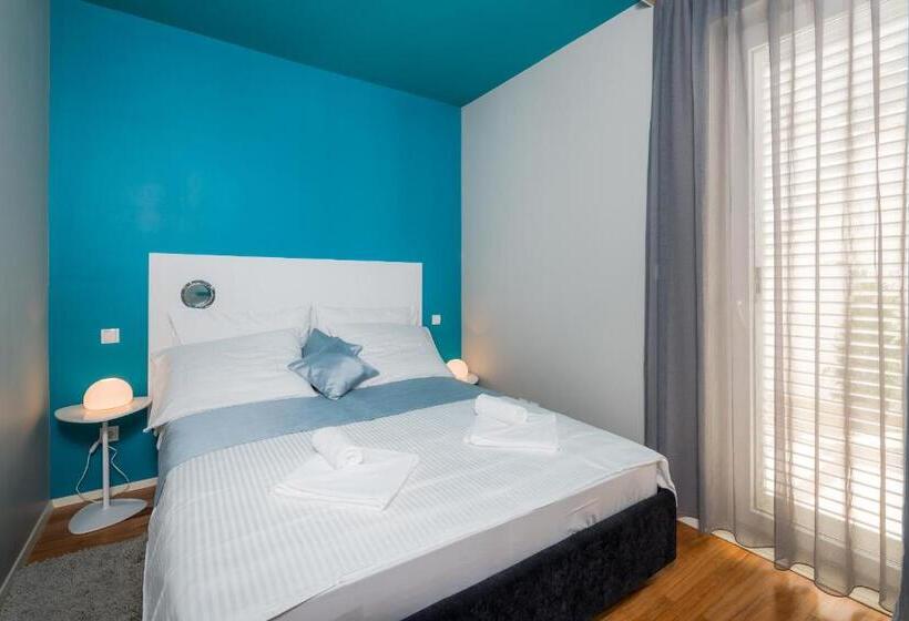 آپارتمان ممتاز دوخوابه رو به دریا, Apartments Villa Azzurra Bol