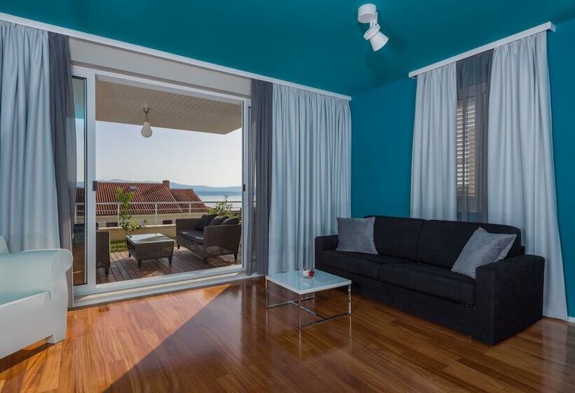 آپارتمان 2 خوابه با چشم‌انداز دریا, Apartments Villa Azzurra Bol