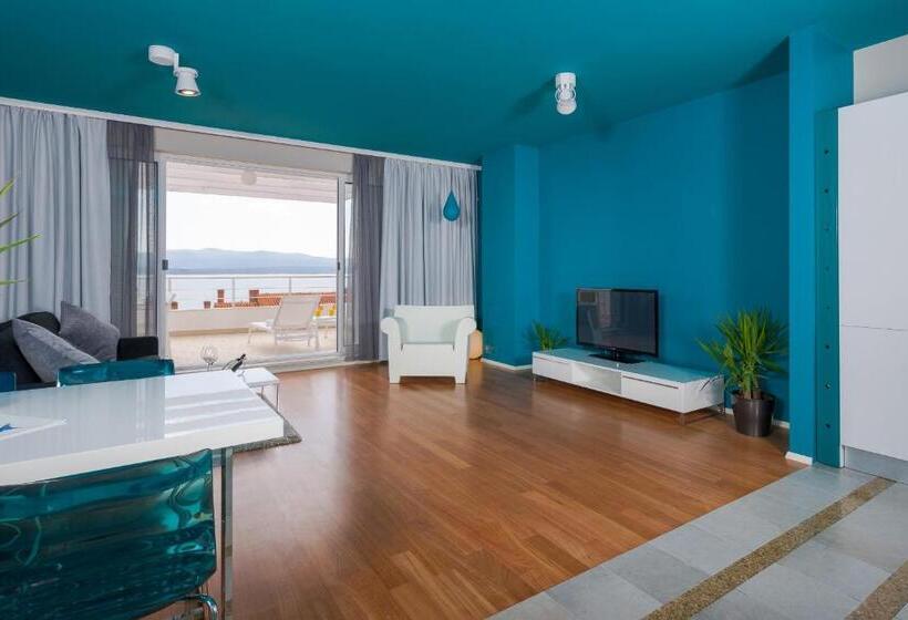 آپارتمان ممتاز دوخوابه رو به دریا, Apartments Villa Azzurra Bol