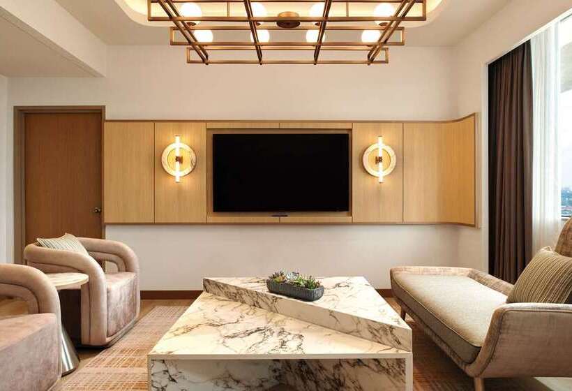 سوئیت 2 خوابه, Hilton Doha The Pearl