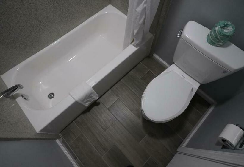 标准间, Columbus Inn And Suites