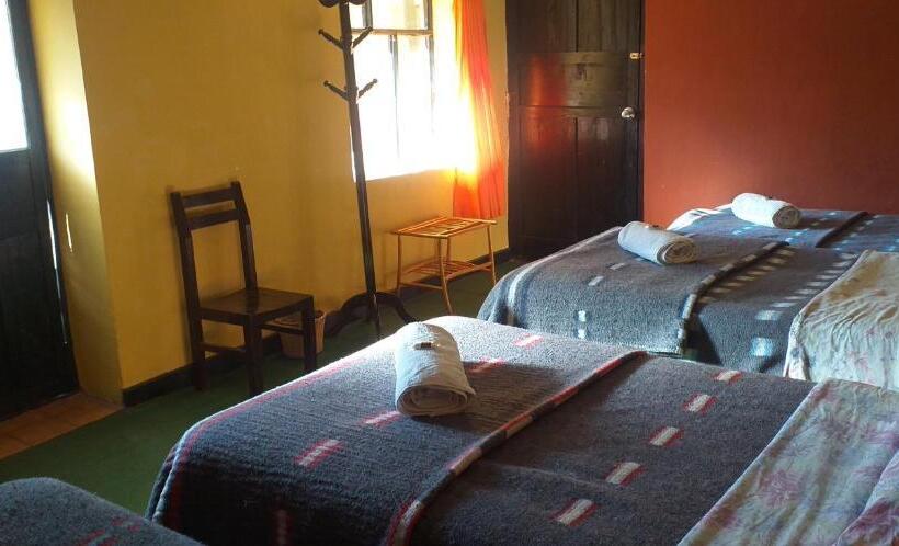 اتاق خانوادگی, B&b Sun Gate