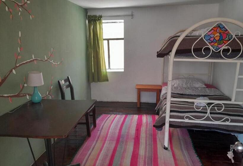 اتاق استاندارد با سرویس بهداشتی مشترک, B&b Sun Gate