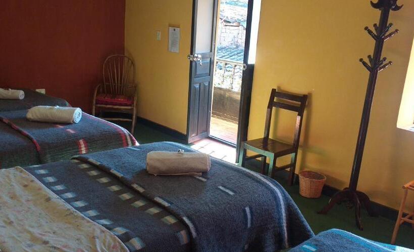 اتاق خانوادگی با سرویس بهداشتی مشترک, B&b Sun Gate