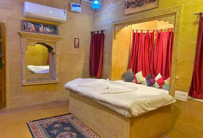 디럭스 룸, Pol Haveli Jaisalmer