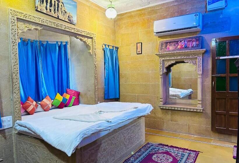 디럭스 룸, Pol Haveli Jaisalmer