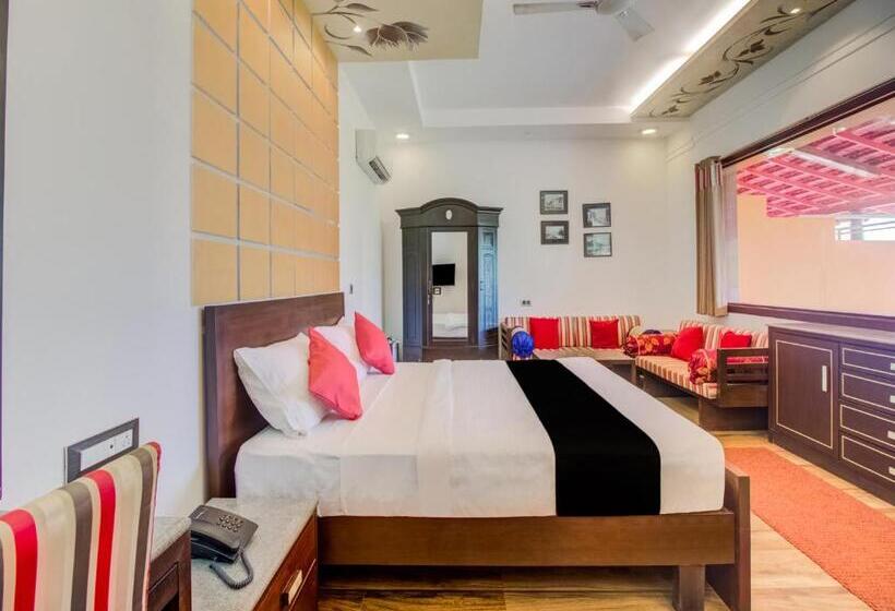 Номер Deluxe Кровать Кинг, La Papa Resort