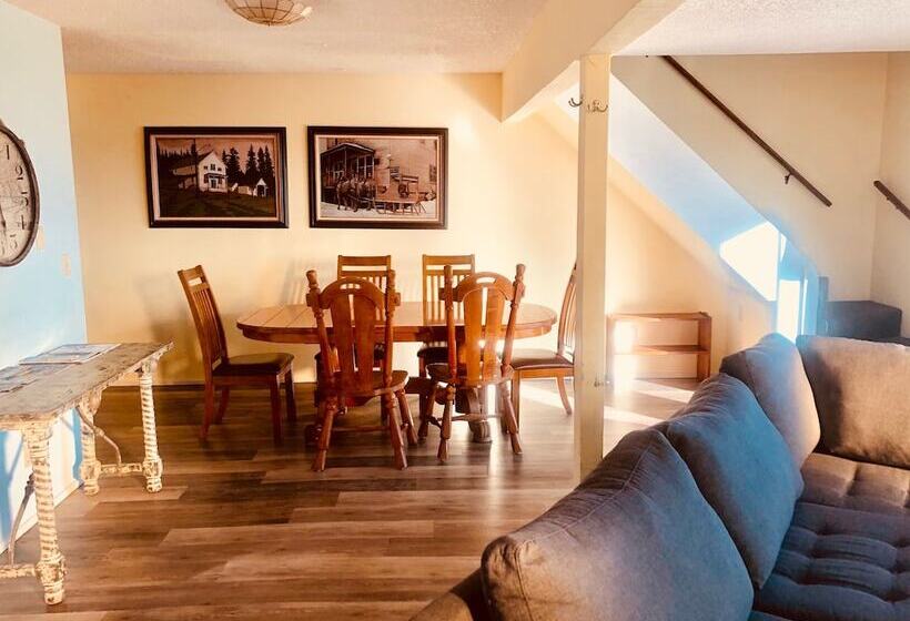 带2个卧室的套房, Driftwood Inn