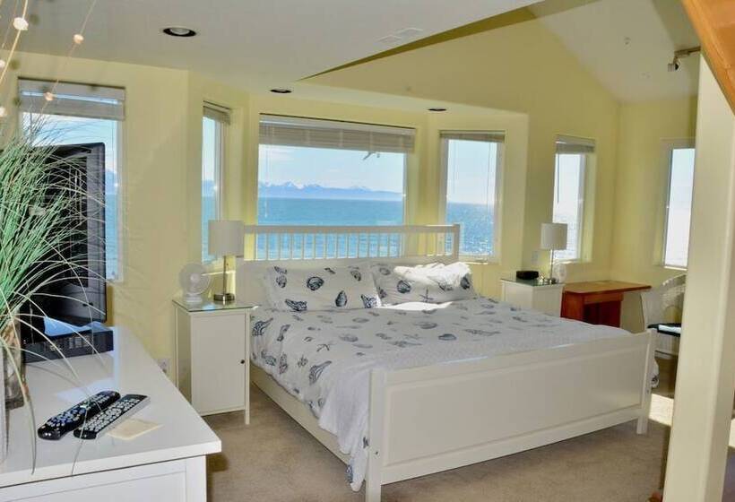 标准间, Driftwood Inn