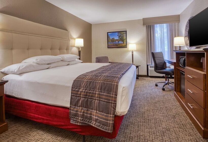 Номер Deluxe, Drury Inn & Suites St. Louis Fairview Heights