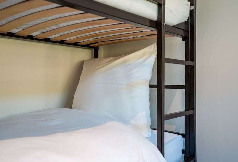 Quarto Familiar, Coucou Hotel & Kuckucks Stube