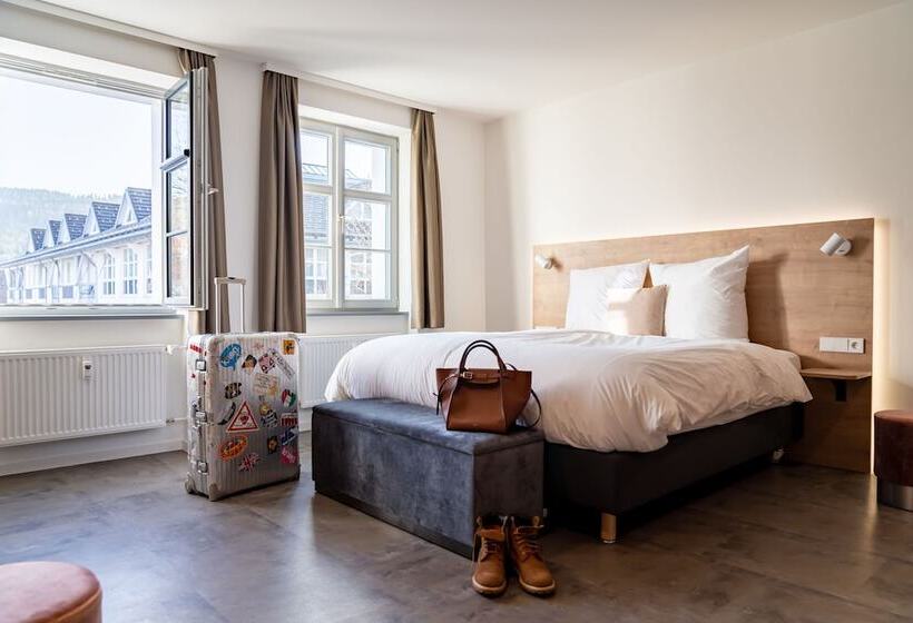 Номер Стандарт, Coucou Hotel & Kuckucks Stube