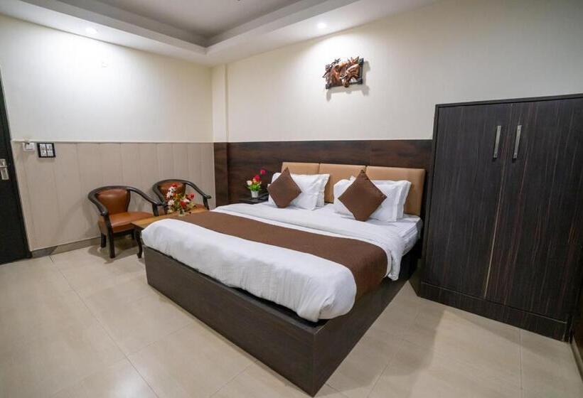 اتاق لوکس, Mahajan International, Delhi Airport