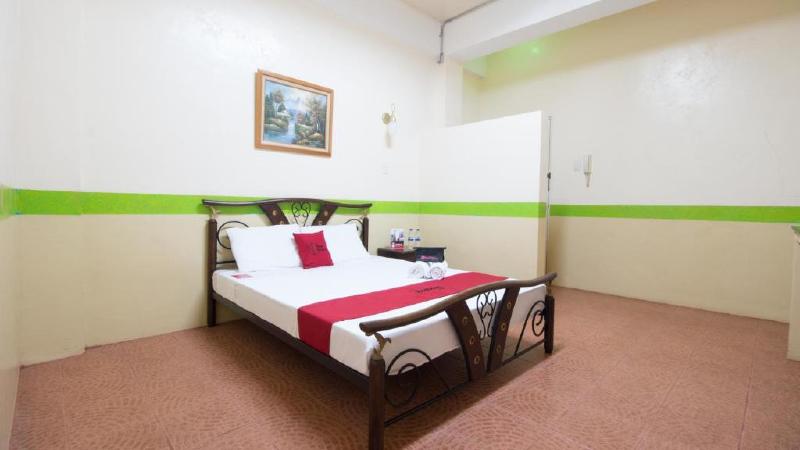 디럭스 룸, Reddoorz At Praferosa Resort Hotel Calamba