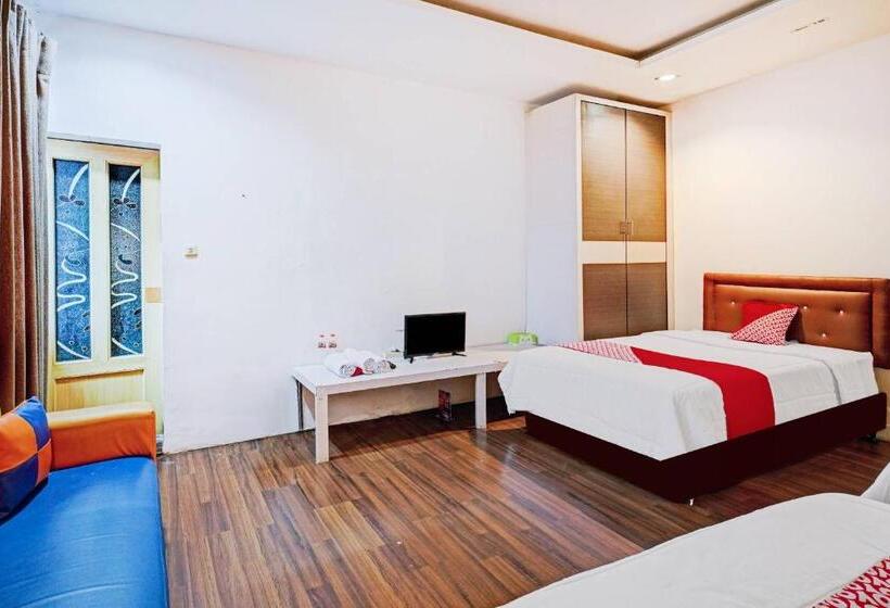 Люкс Superior, Reddoorz @ Jalan Sei Mencirim Medan