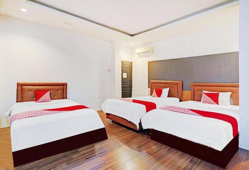 Люкс Superior, Reddoorz @ Jalan Sei Mencirim Medan