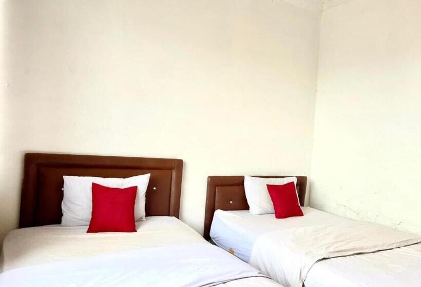 Номер Deluxe, Reddoorz @ Jalan Sei Mencirim Medan