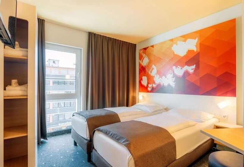 חדר סטנדרט לשלושה, B&b Hotel Stuttgart Bad Cannstatt