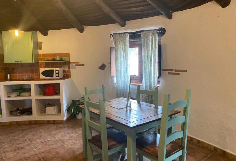 家庭间, Complejo Rural El Prado