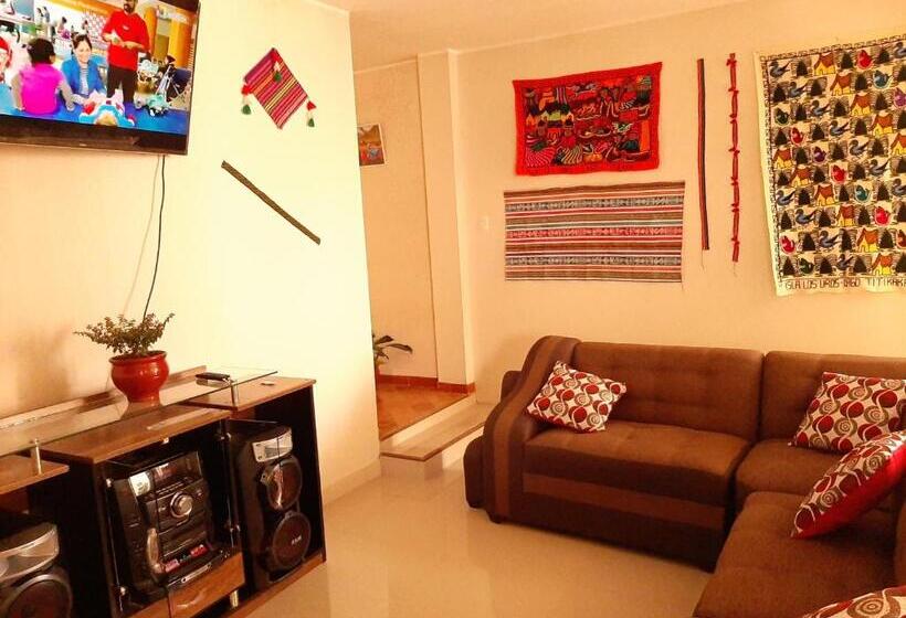 اتاق استاندارد سه نفره, Marlon's House Nasca