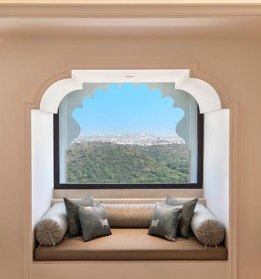 带大床的豪华间, Aurika, Udaipur