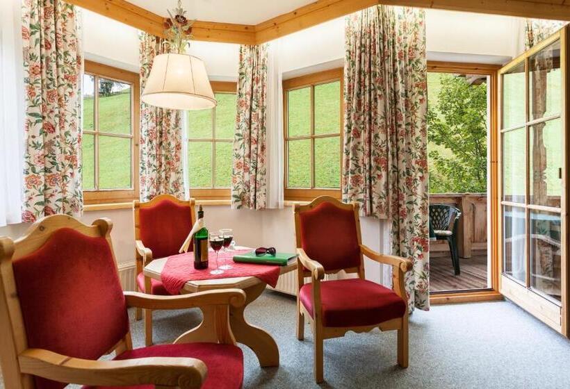 Полулюкс с Балконом, Garni Hanslerhof  Urlaub Am Bauernhof
