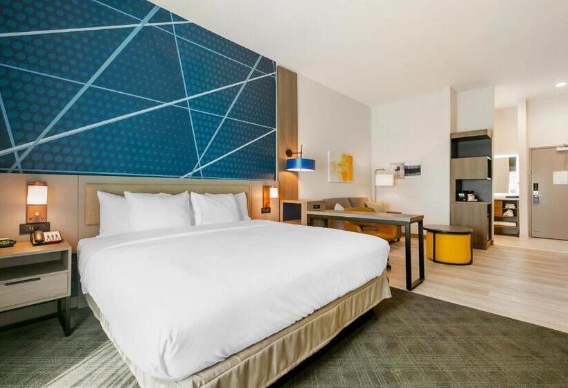 اتاق استاندارد چهار تخته, Comfort Inn & Suites Houma