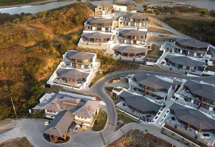 جناح مطلّ علي البحر, Tamarind Hills Resort & Villas