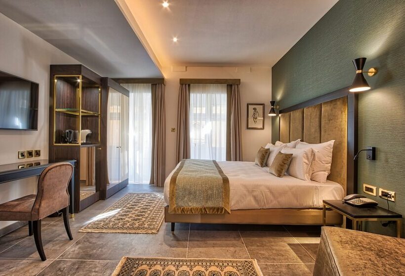 اتاق استاندارد سه تخته با بالکن, Palazzo Rosaria Boutique