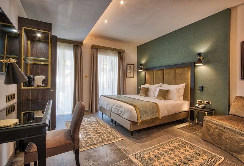 اتاق استاندارد سه تخته با بالکن, Palazzo Rosaria Boutique