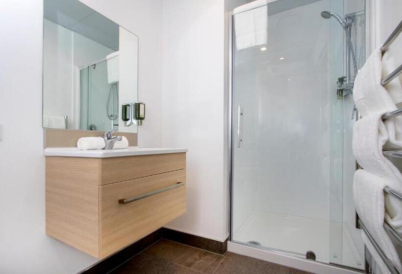 Студия Deluxe, Ramada Suites By Wyndham Auckland Manukau Pacfic Centre