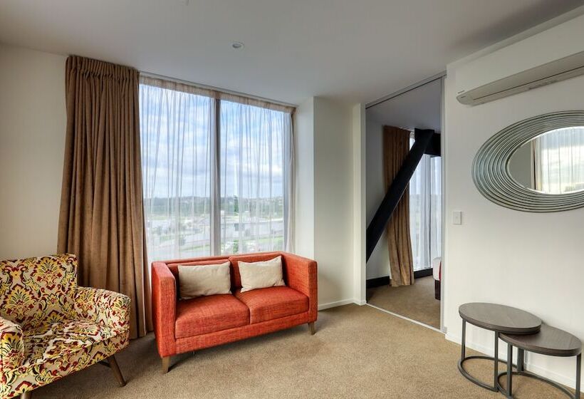 Апартаменты 2 Спальни, Ramada Suites By Wyndham Auckland Manukau Pacfic Centre