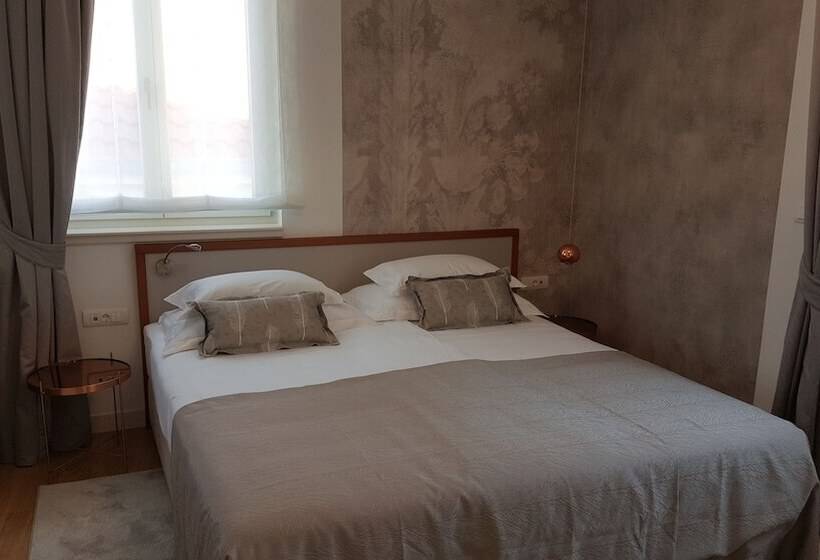 اتاق سوپریور, Residence Stine