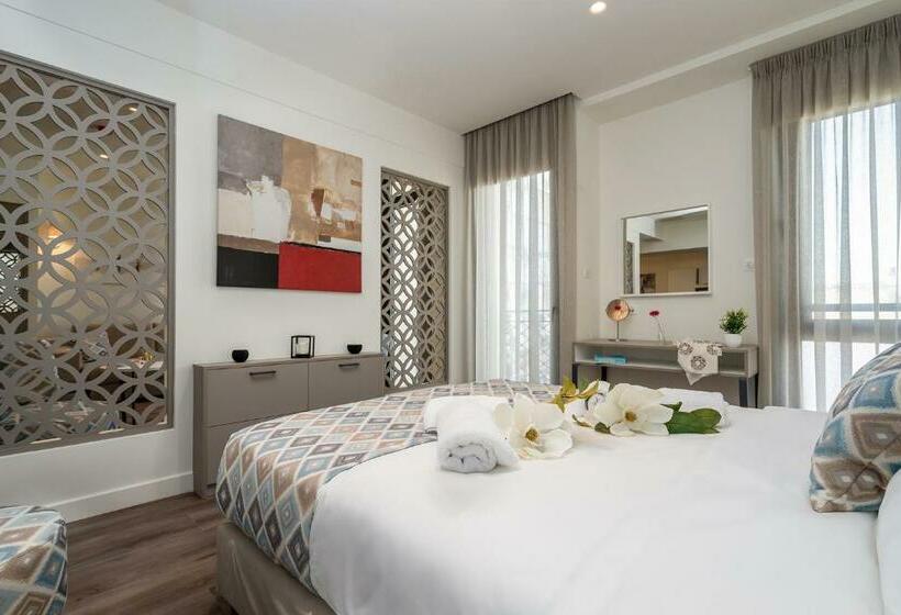 سوییت اجرایی, Urban Nest   Suites & Apartments