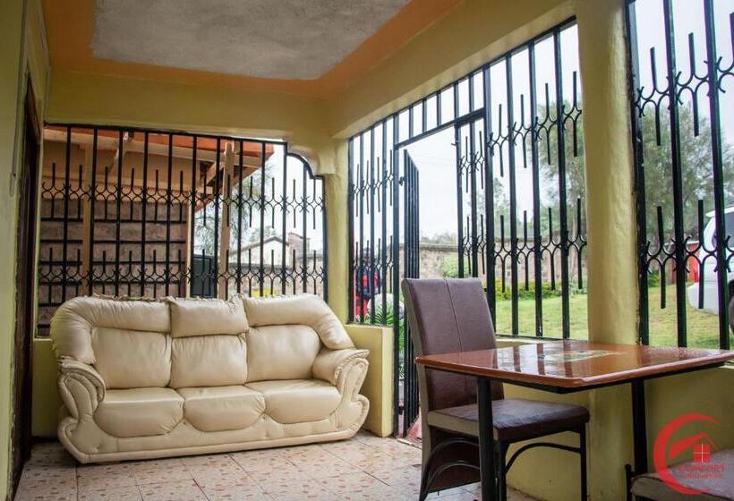 Deluxe Suite King Bed, Comfort Guest House Kericho