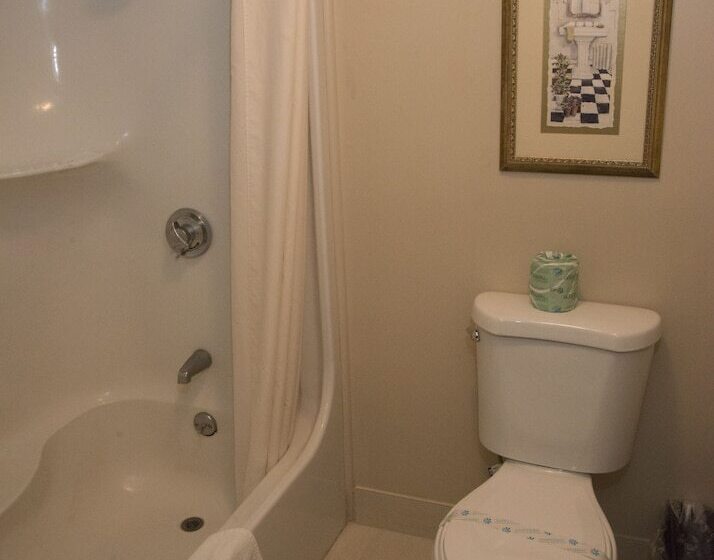 带2个双人床的标准工作室, Hampton Falls Inn