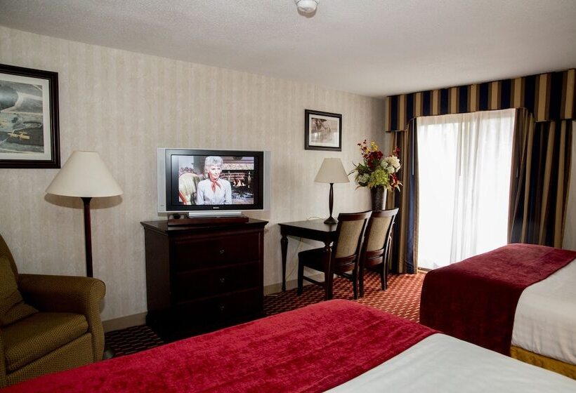 带2个双人床的标准工作室, Hampton Falls Inn