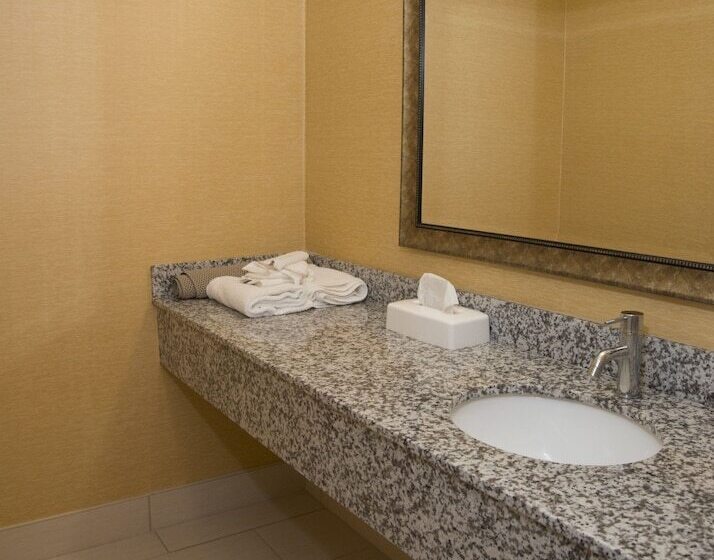 套房, Hampton Falls Inn