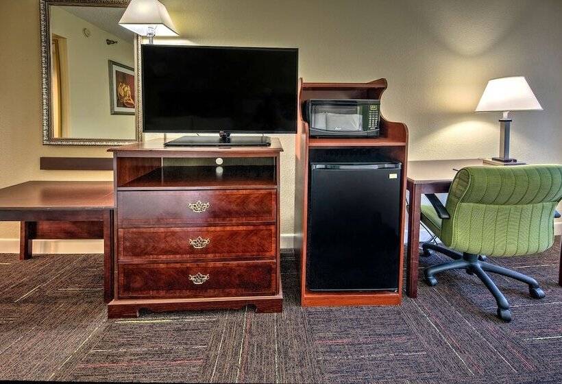 Номер Стандарт 2 Двуспальные Кровати, Hampton Inn New Bern