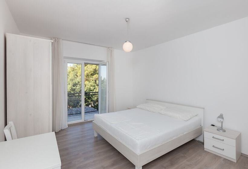 חדר קומפורט עם נוף לים, Rooms Villa Basica