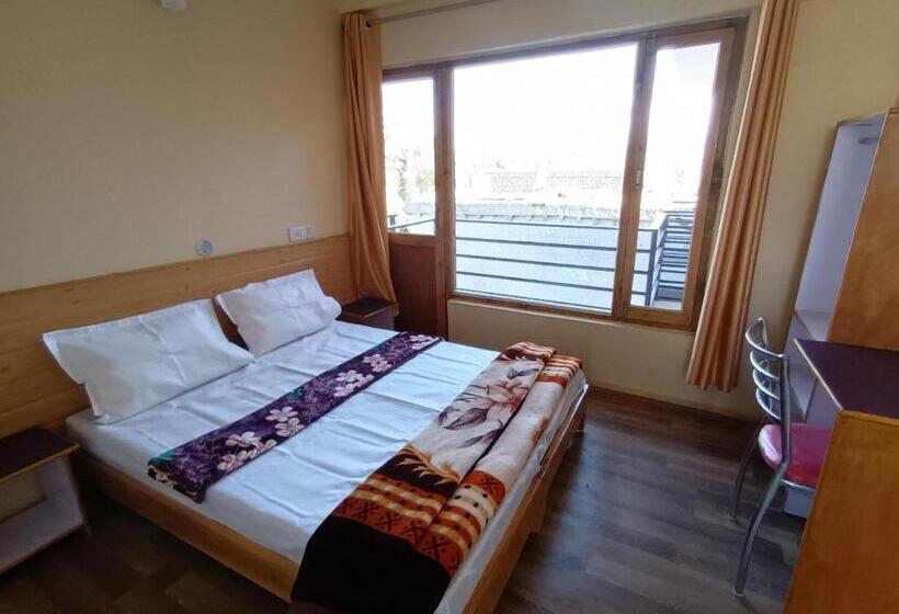 Номер Стандарт с Балконом, Goba Guest House