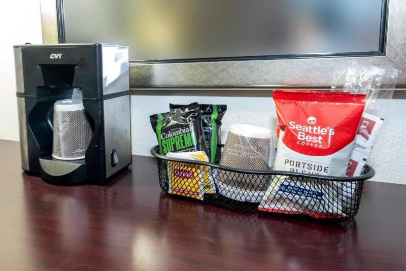 디럭스 룸, Red Roof Inn Plus Newark Liberty Airport   Carteret