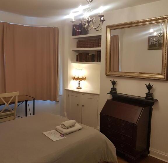 اتاق سوپریور یک تخته, Cozy Place