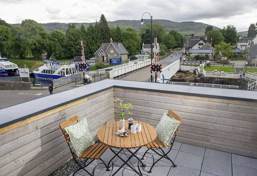 Семейный Номер, Lock Chambers, Caledonian Canal Centre