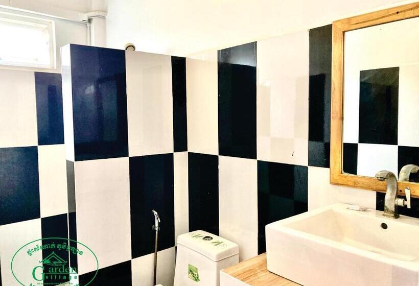 اتاق استاندارد, Garden Village Guesthouse & Pool Bar