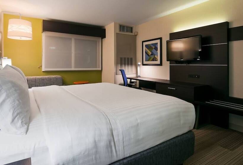 Номер Стандарт, Holiday Inn Express Hotels & Suites Burlington, An Ihg