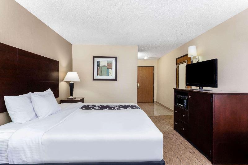 Cameră Deluxe Pat King Size, La Quinta By Wyndham Frankfort