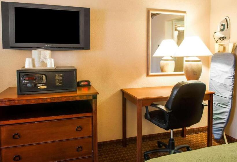Номер Стандарт Адаптированный для Инвалидов, Quality Inn & Suites Las Cruces  University Area