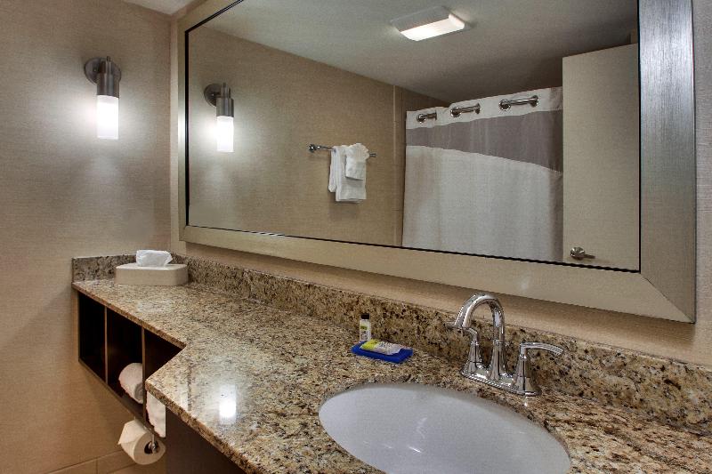 带大床的标准间, Holiday Inn Express Baltimore Bwi Airport West, An Ihg