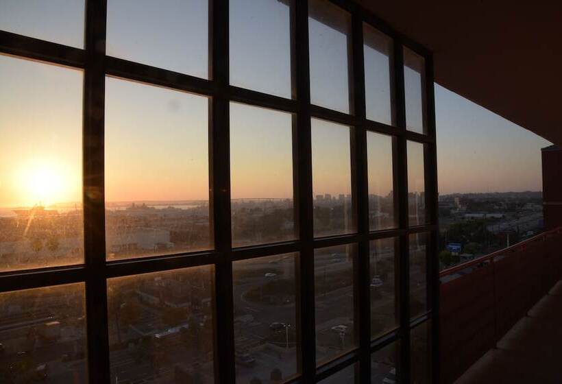Номер Стандарт 2 Двуспальные Кровати, Ramada By Wyndham San Diego National City